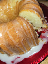 Load image into Gallery viewer, 7 up poundcake