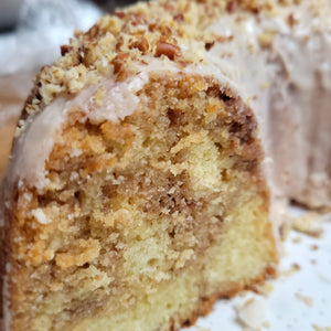 CINNAMON ROLL POUNDCAKE